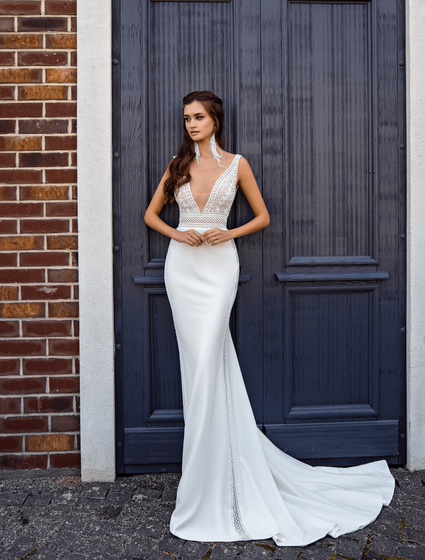 Plain boho satin wedding dress deep V, form fitting wedding dress with train, boho wedding dresses, plunging neckline, bridal shop Ontario, bridal shop orleans, bridal shop, bridal shops Canada, bridal shops in Canada, bridal shops near me,