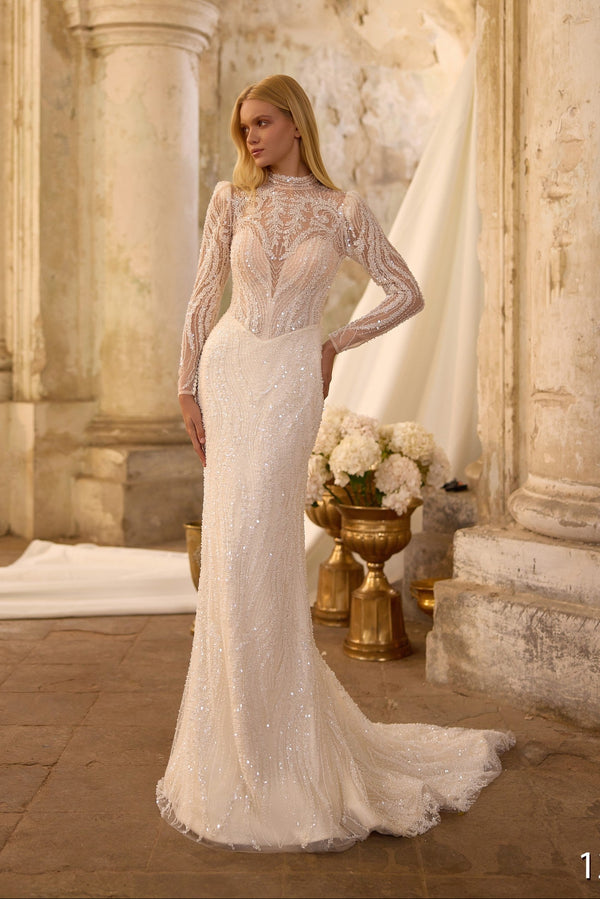 Vivian - Fitted Lace Wedding Dress with Removable Train
