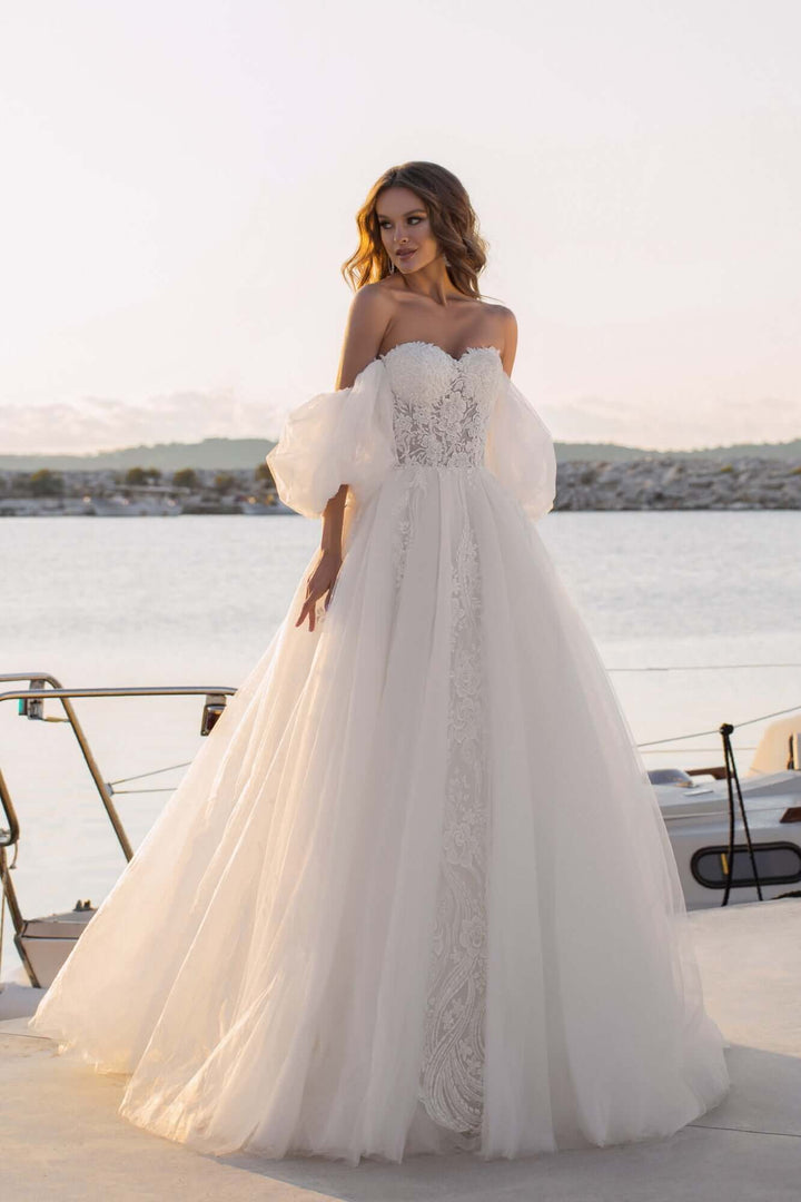 wedding dress sample sale ottawa, wedding dress on sale, sample sale wedding dresses, cheap wedding dress,