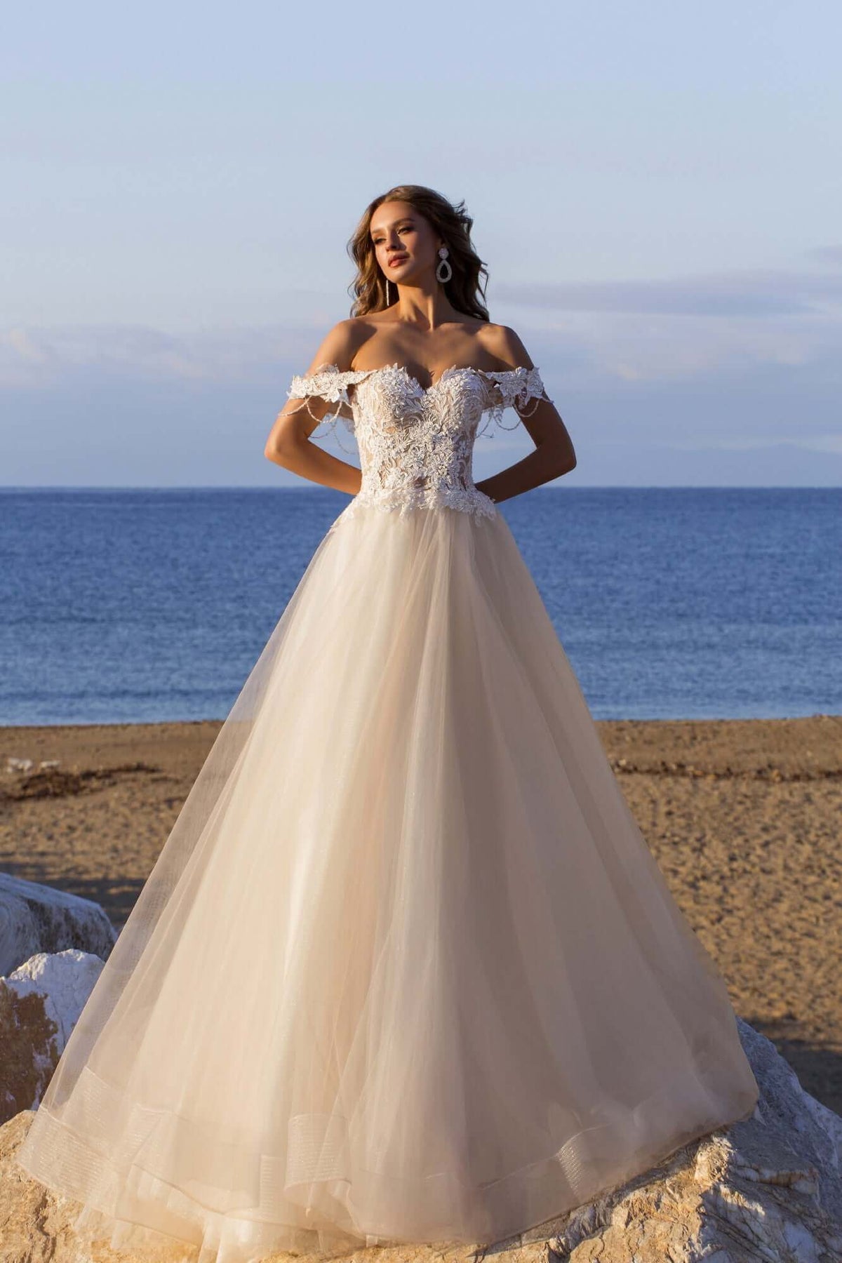 tulle lace wedding dress, sweetheart wedding dress, strapless bridal gown, off the shoulder wedding dress, off the shoulder sleeves, aline wedding dress