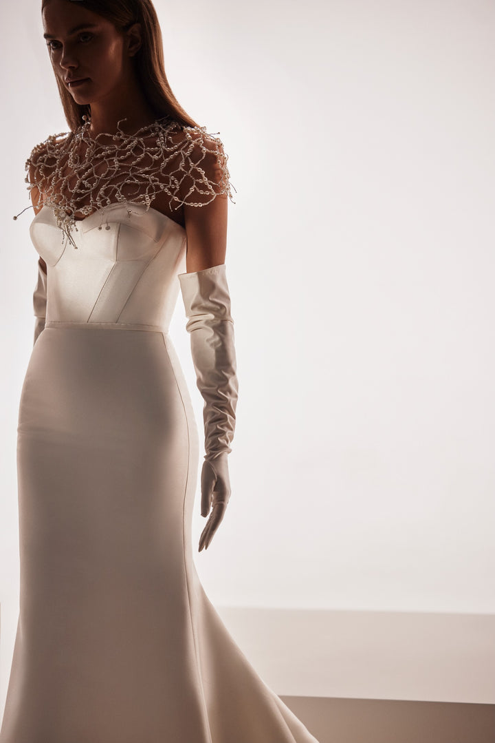 wedding dresses in mermaid style,
wedding Ottawa,
wedding store Canada,
wedding store,
weddings dresses Canada,
satin dress,
