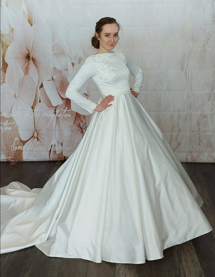 modest wedding dress, muslim wedding dress, muslim wedding dress Ottawa, islamic bridal gown near me