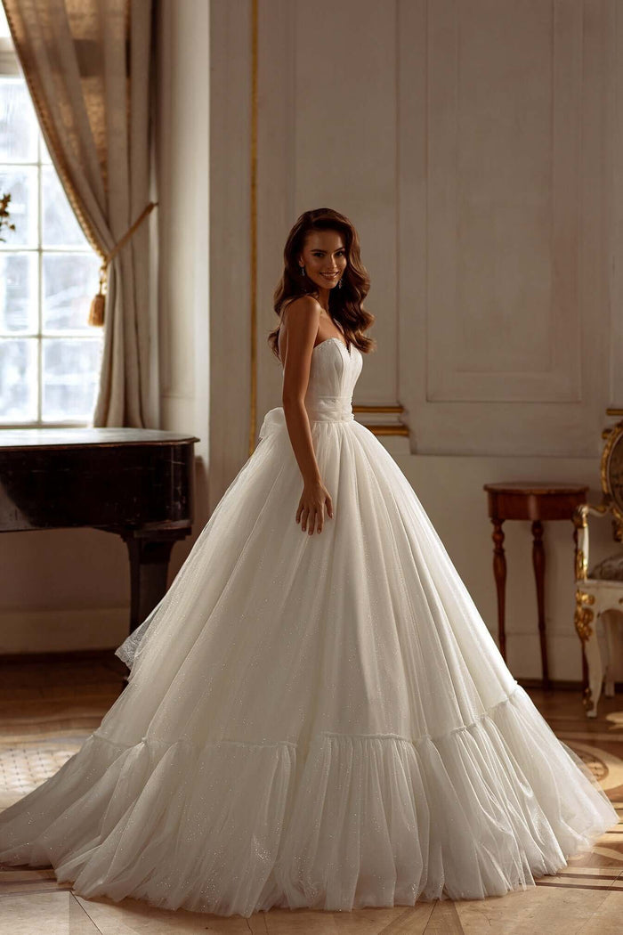best bridal store orleans, best bridal store ottawa, bridal boutique near me, poshfair, poshfair bridal, tulle wedding dress