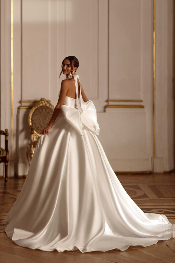  bridal boutique near me, bridal boutiques near me, bridal dresses Canada, bridal gown Canada, bridal gowns Canada, bridal gowns Ontario, 