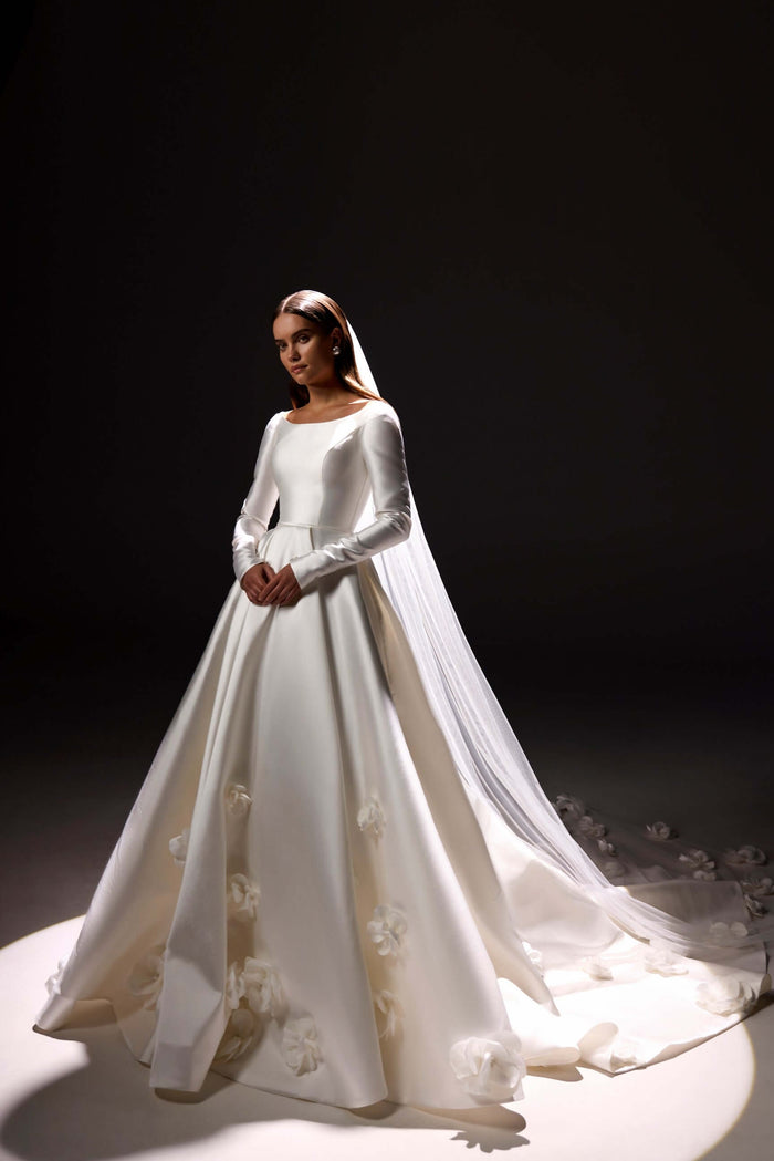 chapel veil,bridal veil,cathderal veil,aline wedding dress with long sleeves,aline wedding dress with long sleeves, mikado wedding gown