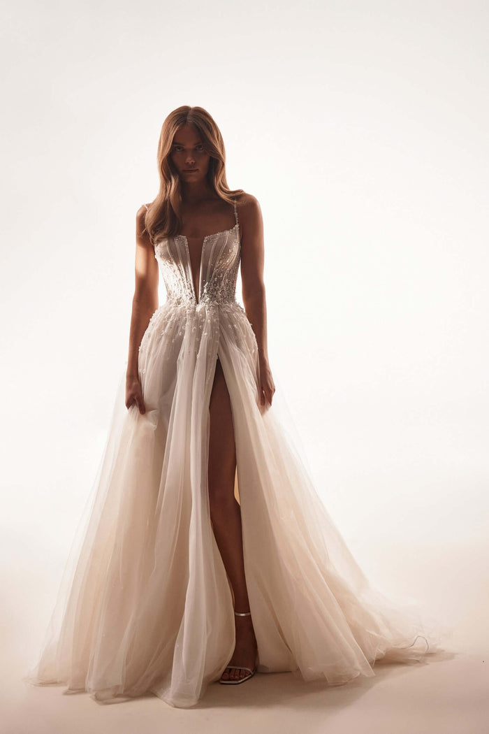 wedding store,weddings dresses Canada,high slit wedding dressslit wedding dresshighest rated wedding shop near me, wedding ball gown