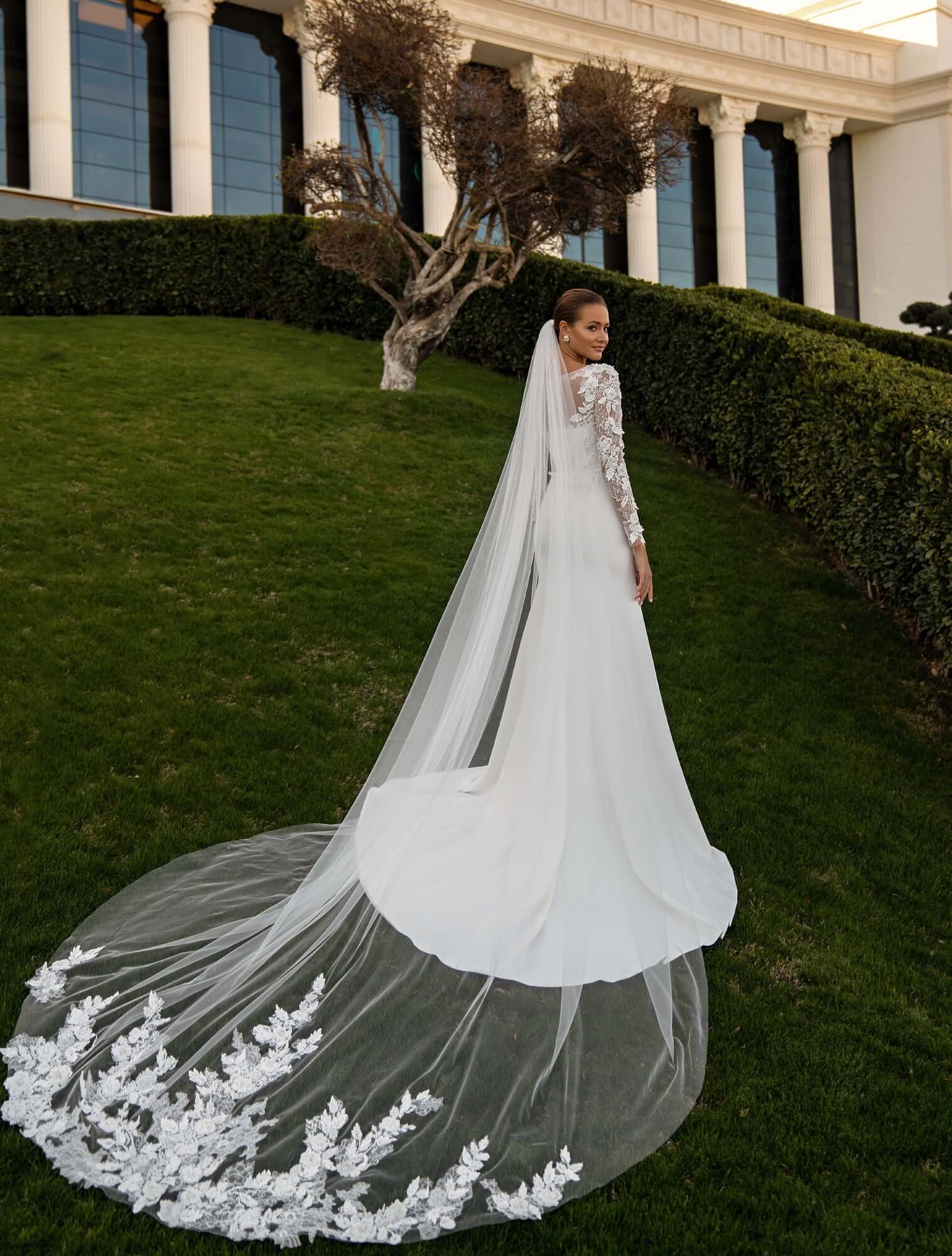 Wedding Dress Veil at Poshfair