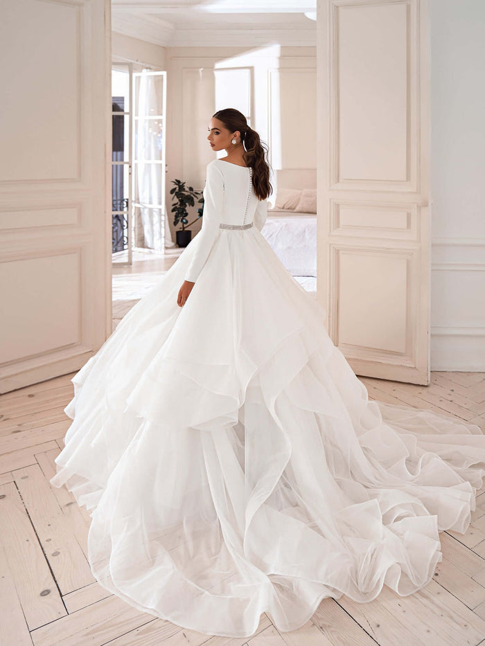 best bridal store ottawa, best bridal store orleans, wedding dresses nears me, winter wedding dress near me, ball gown wedding dress