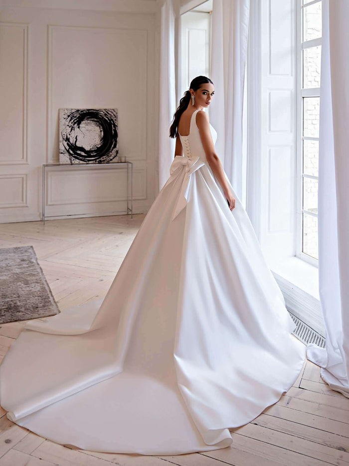 A-line wedding dresses, wedding dresses store, plain wedding dresses, simple wedding dresses, satin wedding dress