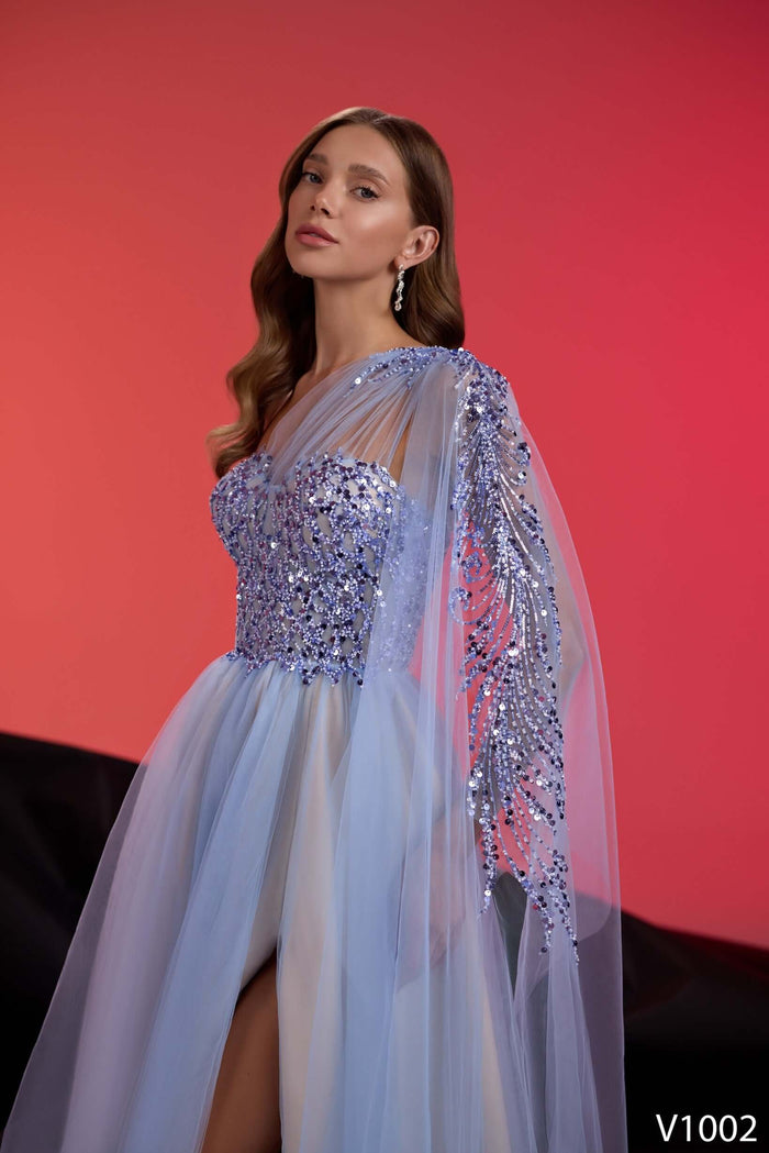 Blue asymetrical prom dress, light blue prom dress, prom dress orleans, grad dress ottawa, lace prom dress