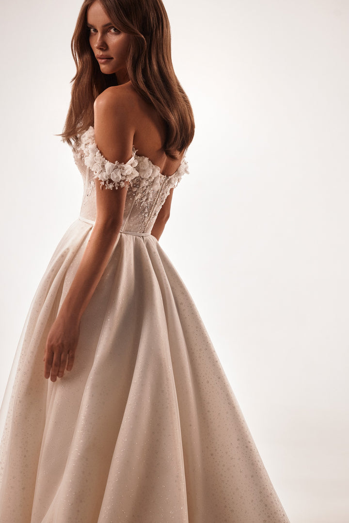 multilayer skirt
romantic dresses,
romantic wedding dresses,
shimmer wedding dress,
sparkling wedding dress,
square neckline,
summer wedding dress,
summer wedding dresses,
wedding dresses online Canada,
wedding dresses online shop,
