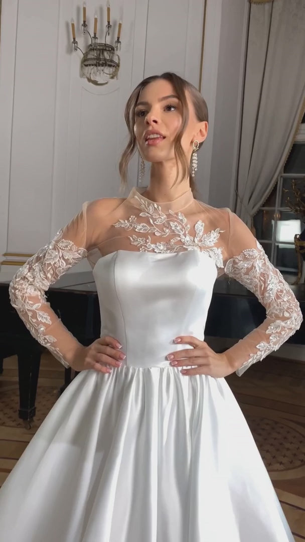 wedding dress with bow, satin wedding dress, bridal shop near me, bridal shop Ontario, bridal shop orleans, bridal shop, bridal shops Canada,