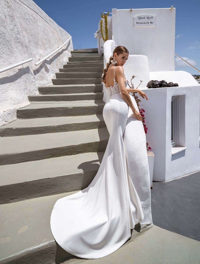 canada bridal dresses, canada online wedding dress, canada wedding gown, canada wedding gowns, canadian bridal dresses, fit and flare wedding dress