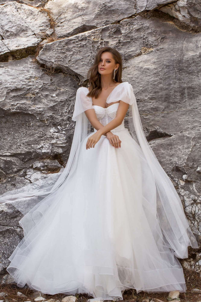 tulle wedding dress, aline dress, aline wedding dress, bridal designer in orleans, bridal designer, designer wedding dresses in orleans, aline wedding dress
