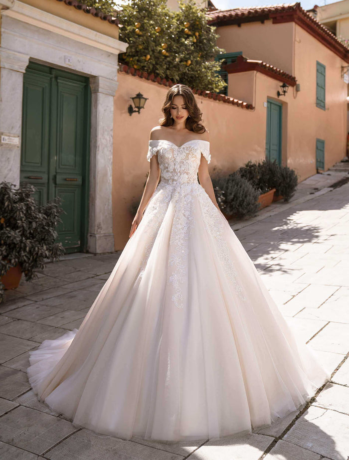  bridal dresses sample sale, wedding dresses samples, wedding dresses under 1000, wedding dresses under 2000,