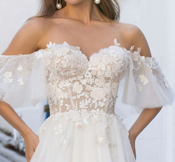 poshfair boutique, posh bridal, wedding dress boutique near me, wedding dress boutiques near me, wedding dress Canada,  aline wedding dress