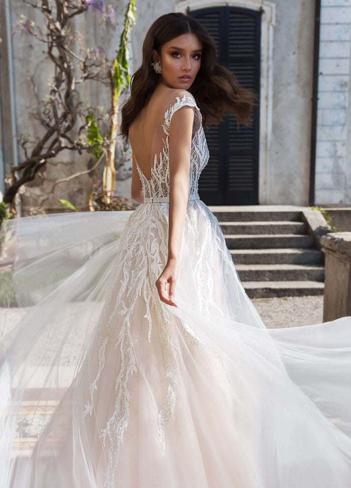 wedding store Canada, wedding gown clearance, wedding dress samples online, champagne wedding dress, aline wedding dress
