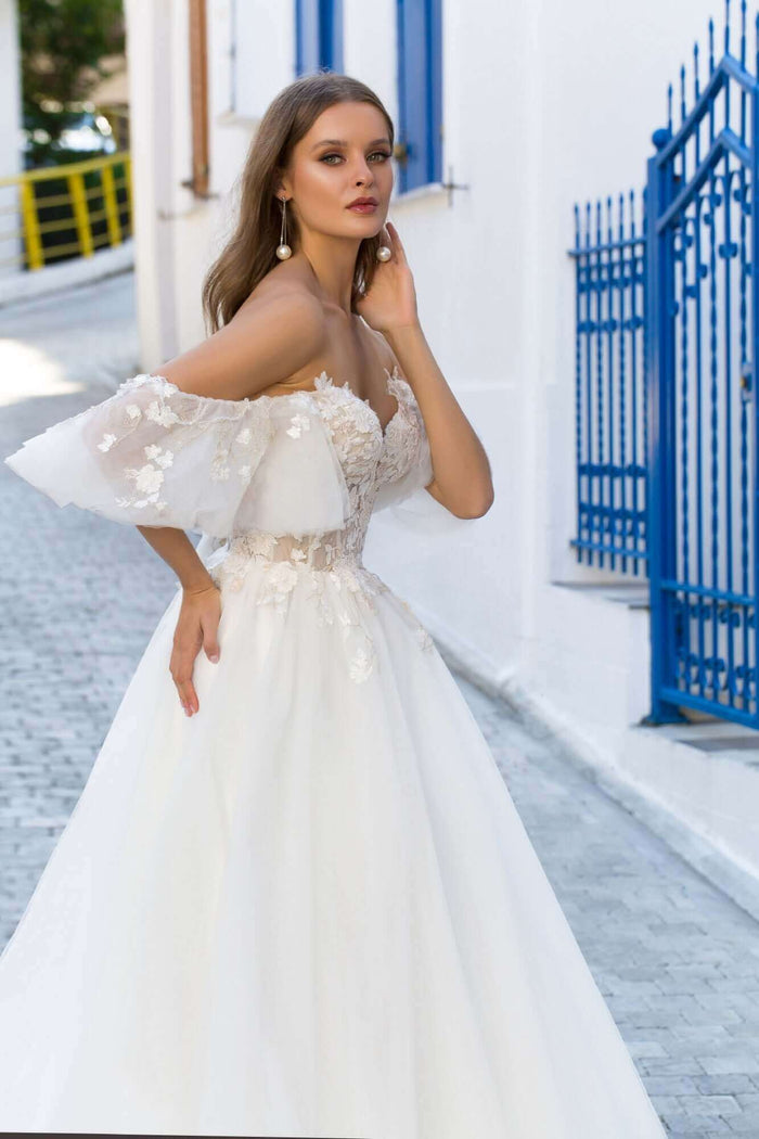 canada wedding gown, canada wedding gowns, canadian bridal dresses, canadian wedding dress, canadian wedding dresses,  aline wedding dress