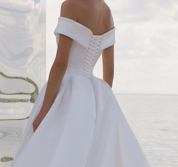 bridal dresses Canada, bridal gown Canada, bridal gowns Canada, bridal gowns Ontario, bridal shop Canada, bridal shop in orleans, aline wedding dress