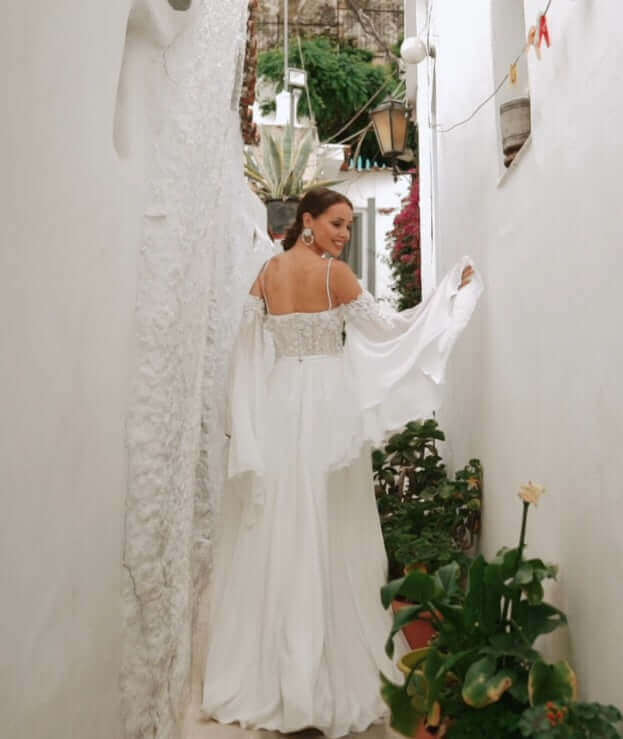 best wedding store ottawa, best wedding store, boutique in Ottawa, boutiques in Ottawa, bridal boutique in orleans, aline wedding dress
