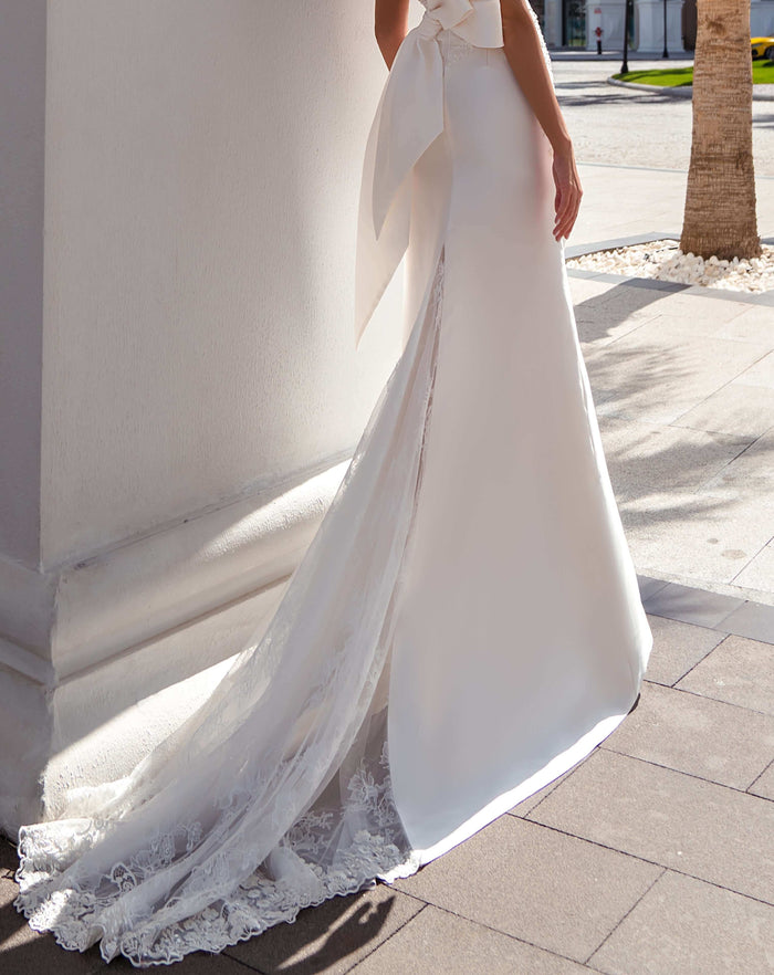  plunging neckline wedding dress, plunging neckline, ontario bridal shops, ontario wedding dresses, orleans bridal boutique,  fit and flare wedding dress