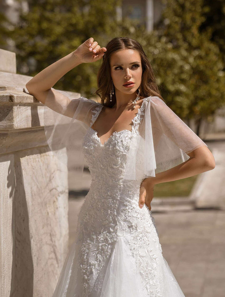 aline wedding dress, wedding gowns Canada, wedding gowns in Canada, wedding dress wings, wedding dress shop near me, 