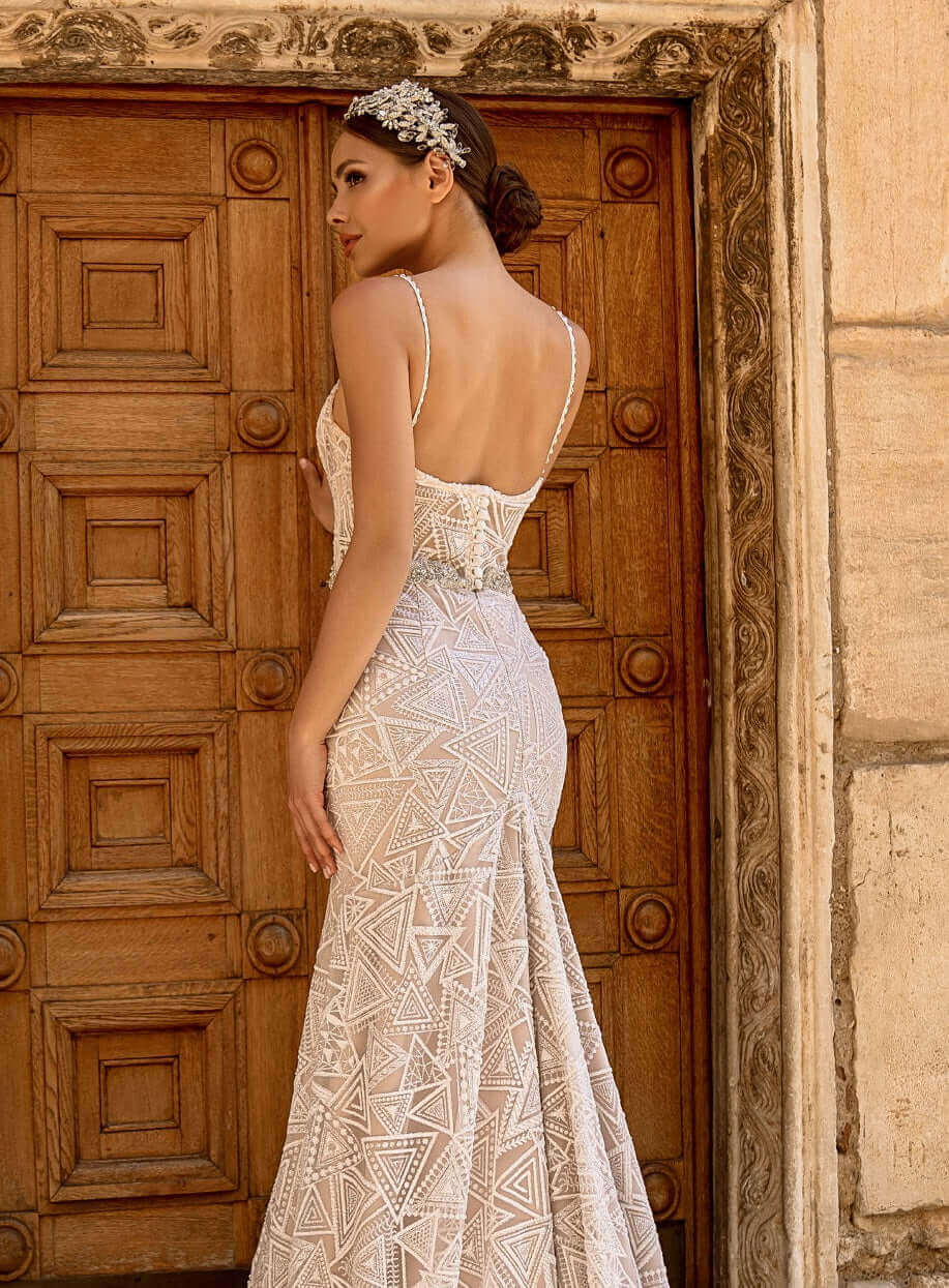 wedding dresses mermaid, wedding dress mermaid, shimmer wedding dress, mermaid wedding dress, lace wedding dress ottawa, fit and flare wedding dress