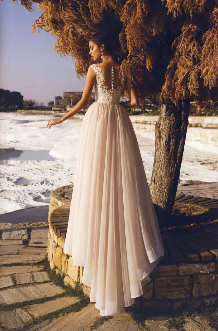 champagne wedding dress, champagne gown, form fitting wedding dress with train, sample bridal dresses for sale, lace wedding dress