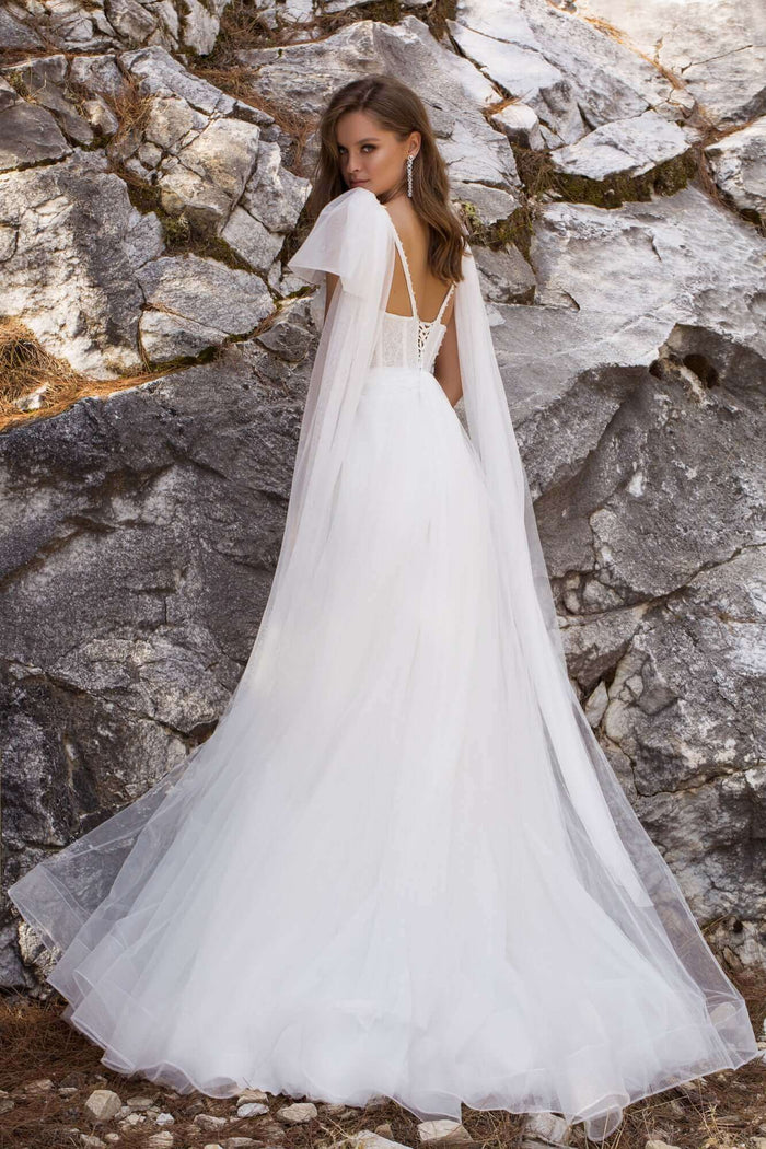 removable bow, wedding dress with bow, boho wedding dresses, boutique in Ottawa, aline wedding dress