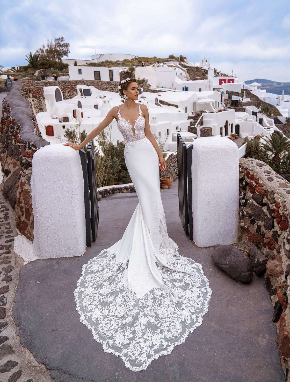 wedding dress long train, mermaid wedding dress, lace wedding dress, fit and flare wedding dress, bridal store ottawa,  fit and flare wedding dress