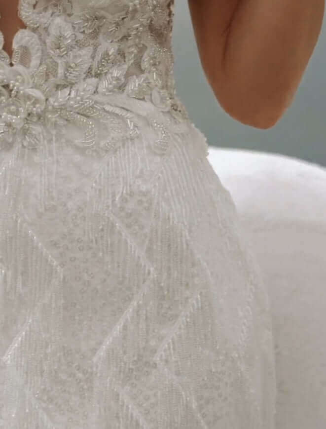 canadian wedding dresses, dreamy dress Ottawa, luxe bridal Algonquin, made with love bridal Canada, fit and flare wedding dress