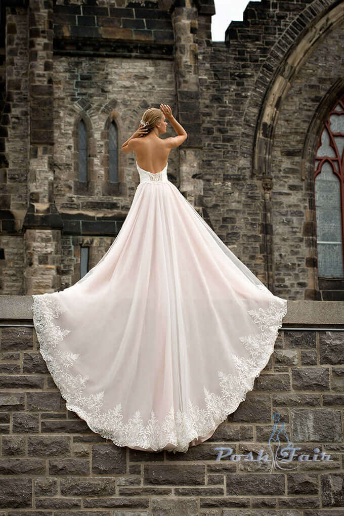 wedding dress Canada, wedding dress in Canada, wedding Ottawa, low back wedding dress, low back, lace sleeves, 