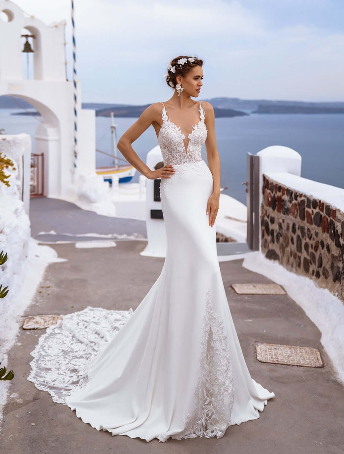sample bridal dresses for sale, sample bridal dresses, sample bridal gowns, sample designer wedding dresses, fit and flare wedding dress